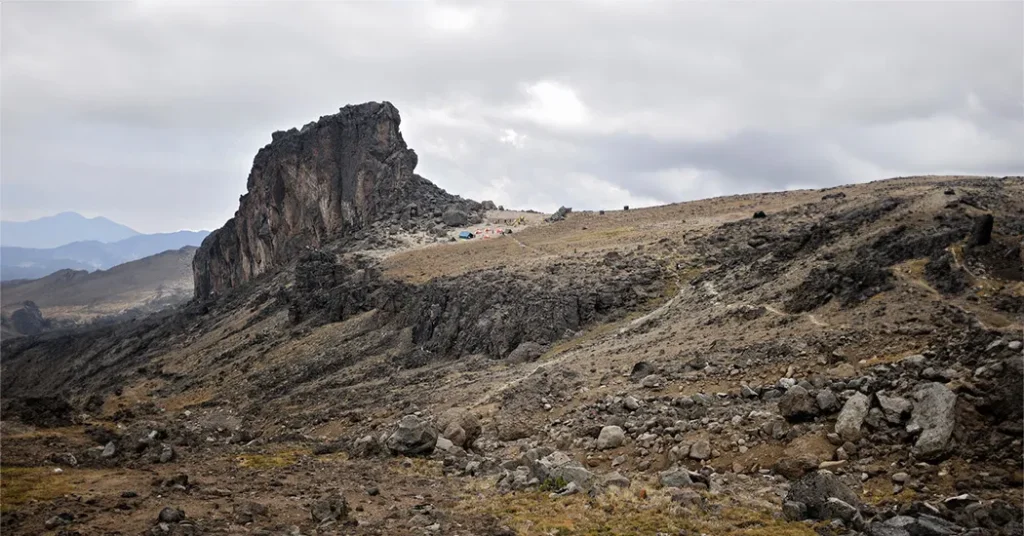 mount kilimanjaro trekking